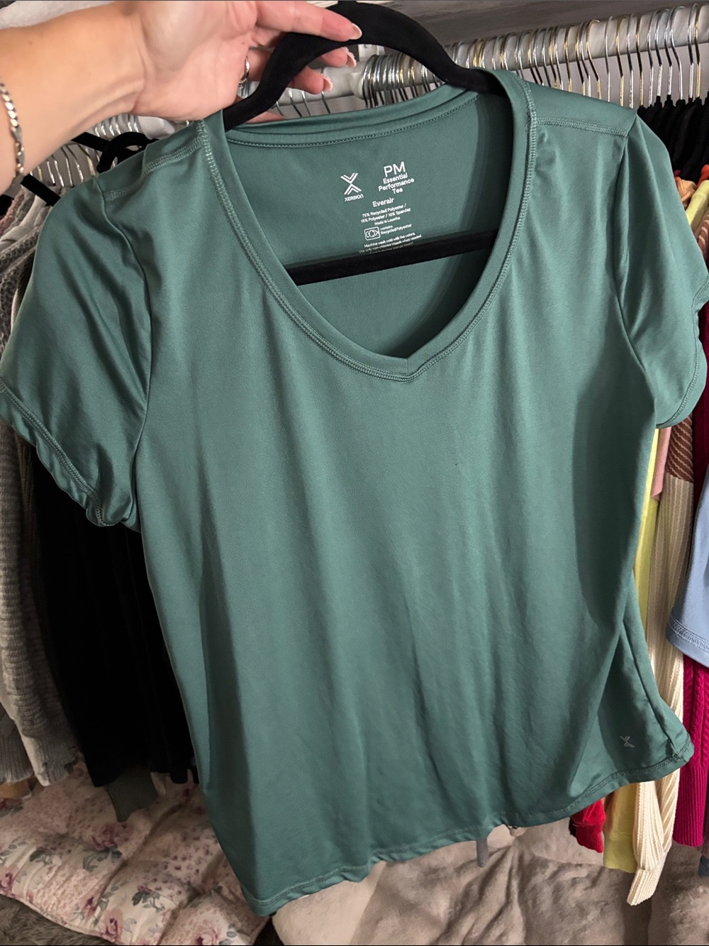 Everyday V-Neck Women's Top - Green